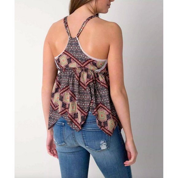 Buckle Daytrip Bohemian Babydoll Paisley Cami Tank Top - Picture 8 of 13